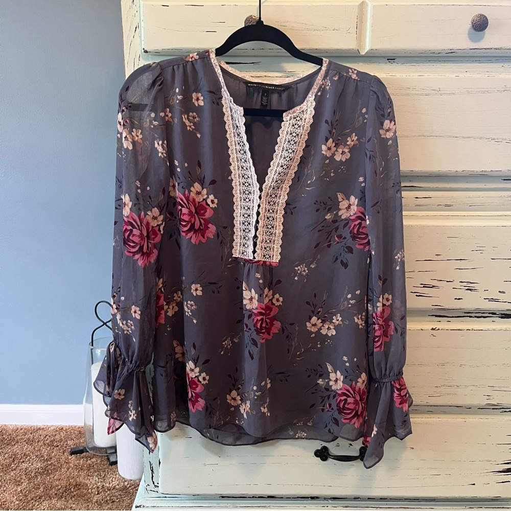White House Black Market floral Lace Trim Blouse - Gray and Pink